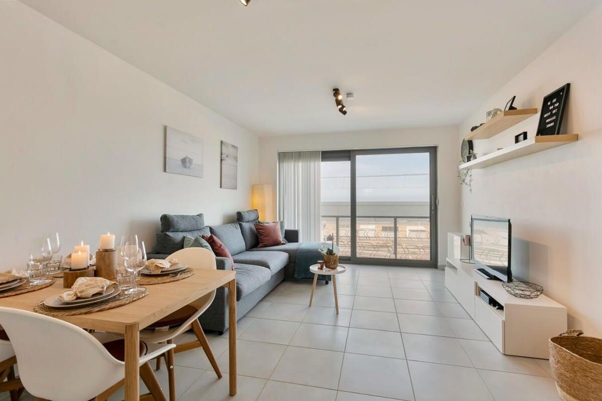 Huswell - Cosy Apartment With Amazing Beach View Остенде Экстерьер фото