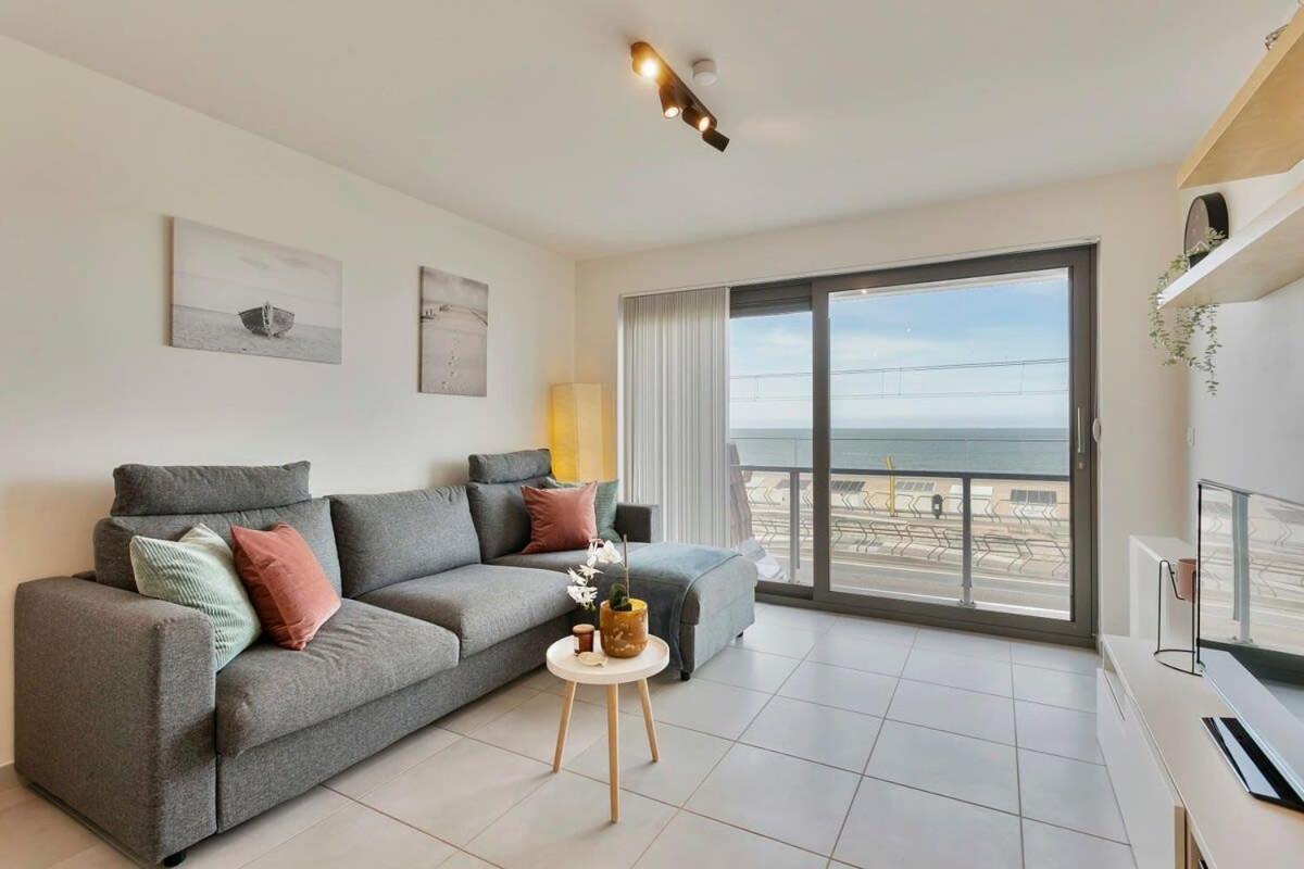 Huswell - Cosy Apartment With Amazing Beach View Остенде Экстерьер фото
